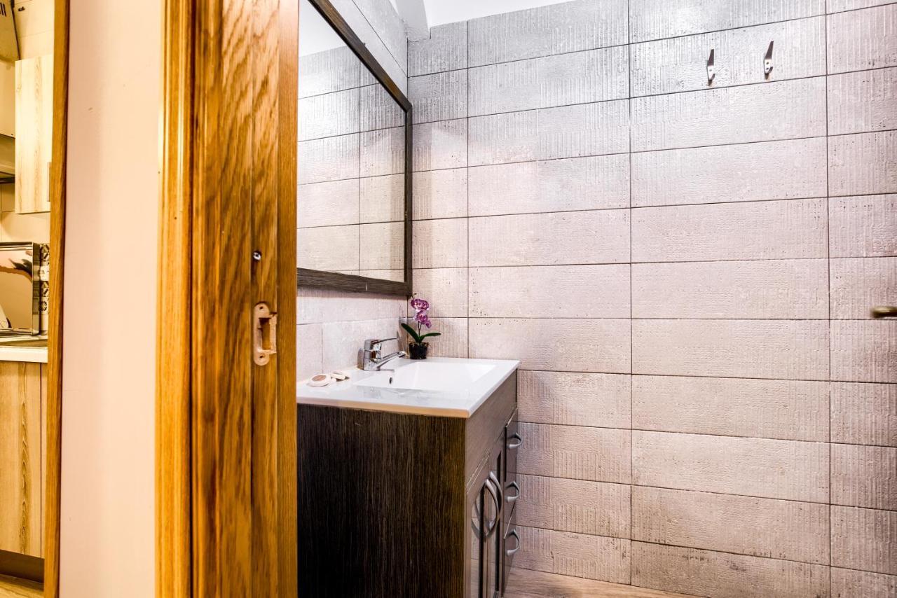 Charming Tirso De Molina I Apartment Madrid Exterior photo